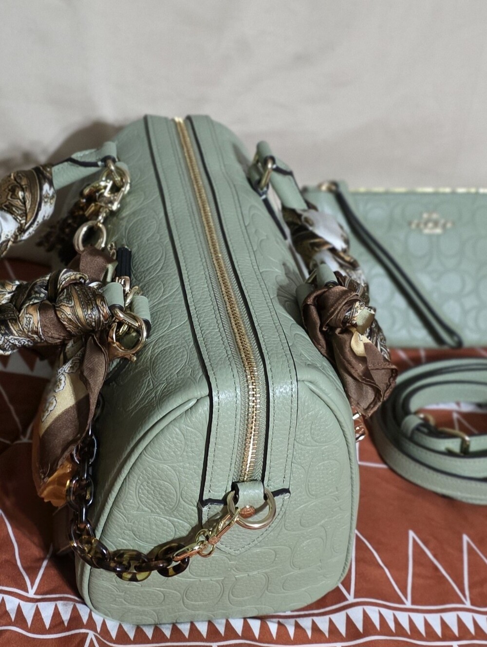 Coach Pistachio Embossed Rowan & matching wristlet - Picture 5 of 13